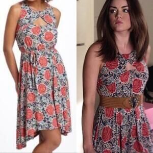 Anthropologie Lilka Womens Jersey Knit Dress Medium Red Rose Print Cutout Belted